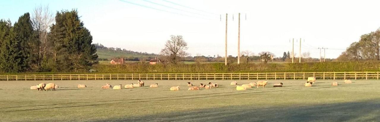 Church Farm Stratford-upon-Avon Bagian luar foto